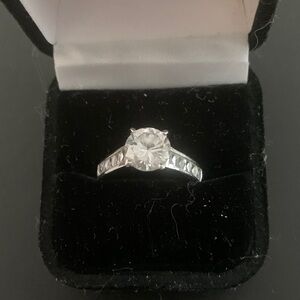 Stunning Silver Ring with Clear Gemstone (sold through COSTCO) size 7 3/4